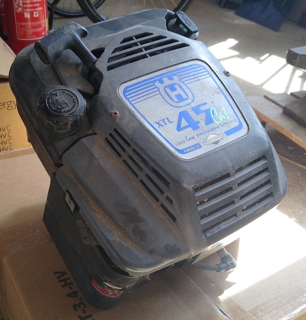 Briggs & Stratton 12F802 maaimachine viertaktmotor, Ophalen, Gebruikt, Benzinemotor