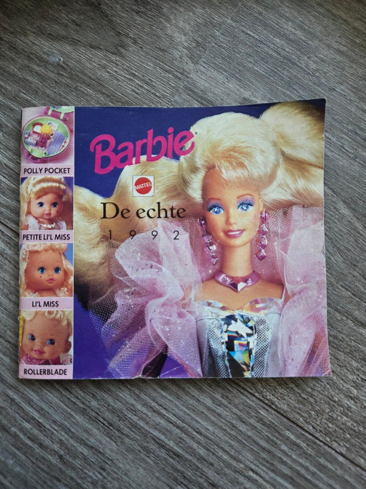 Vintage Barbie Catalogus 1992 - De Echte Barbie, Verzamelen, Poppen, Ophalen of Verzenden, Gebruikt, Overige typen