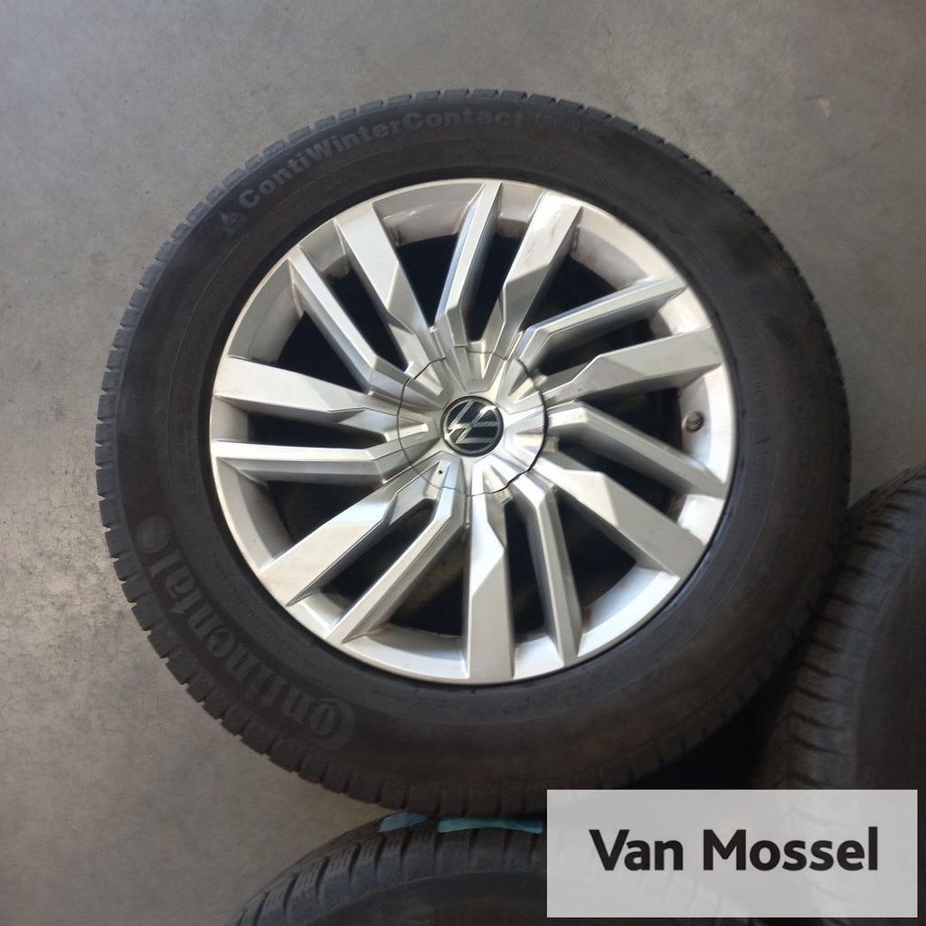 Volkswagen Touareg Continental Cont Winter Contact 255/55/R1, 19 inch, Gebruikt, 255 mm, -