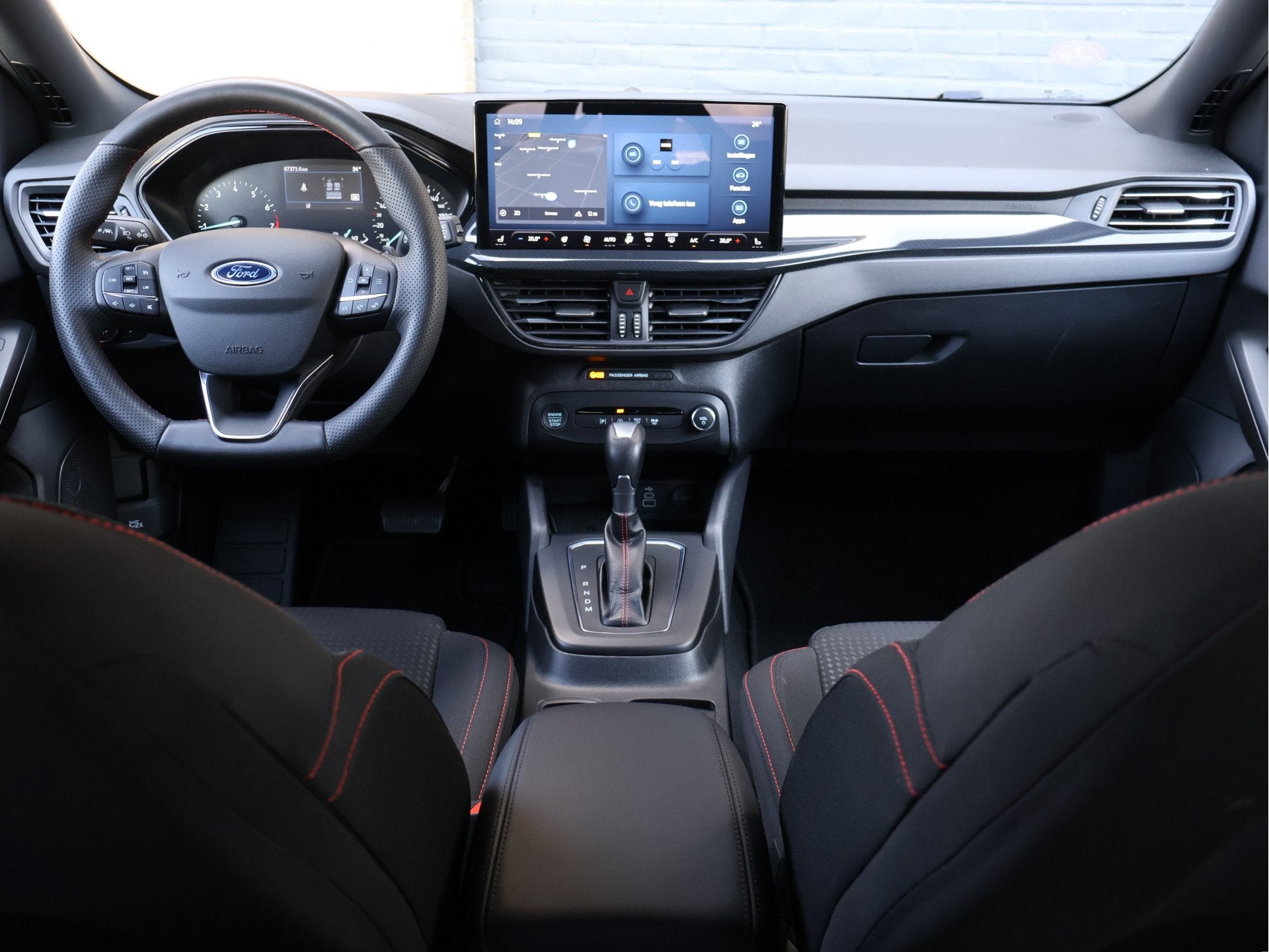Ford FOCUS Wagon 1.0 EcoBoost Hybrid ST-Line Automaat Winter, Stof, Gebruikt, 1404 kg, Automatische klimaatregeling