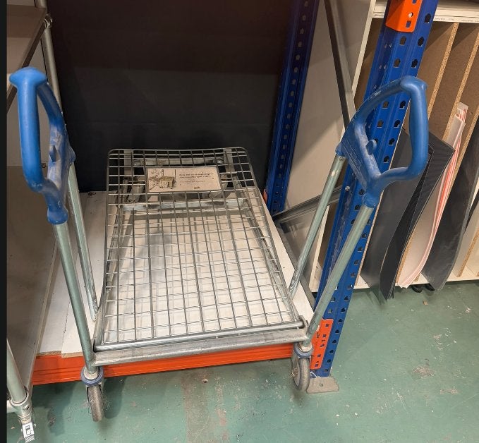Kar wieltjes, 60 tot 80 liter, Ophalen, Gebruikt, Steekwagen