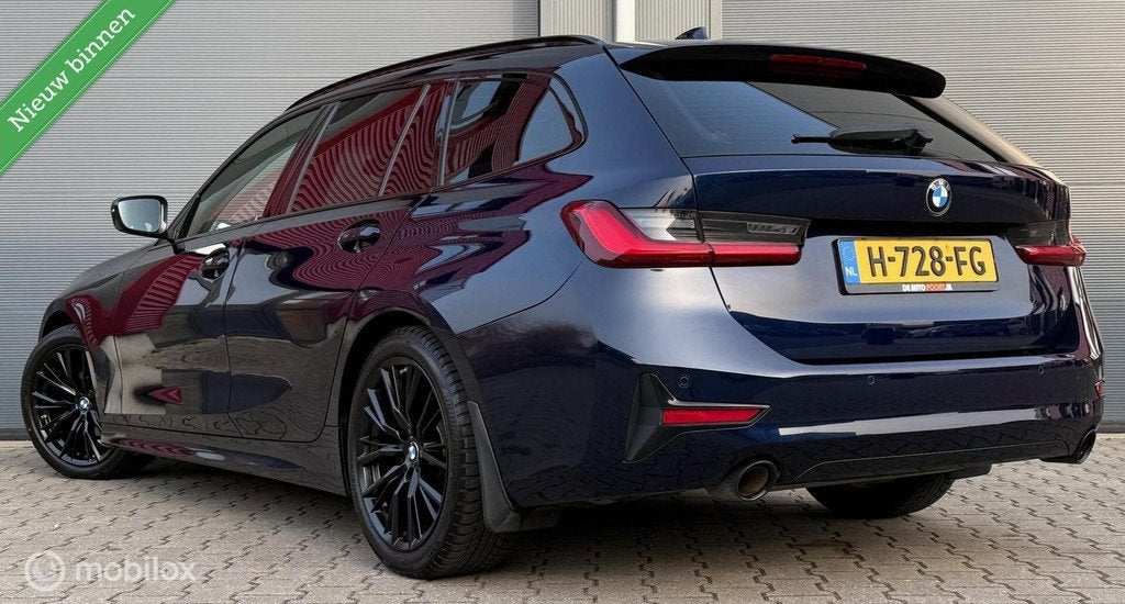 BMW 3-serie Touring 320i High Executive Edition Navi+/ACC/LE, Automaat, 1998 cc, Achterwielaandrijving, Gebruikt
