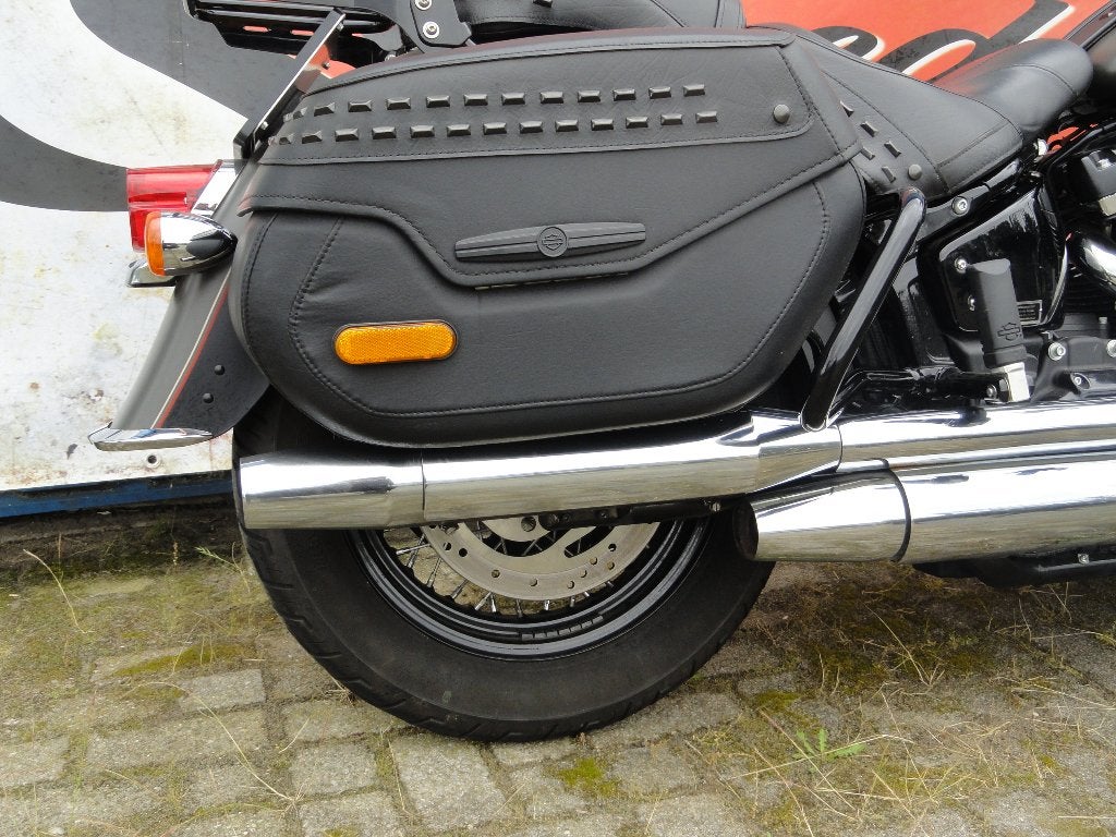 HARLEY DAVIDSON HERITAGE CLASSIC 2018  M8, Motoren, 1860 cc, 2 cilinders, Motorrijbewijs A, Customerservices@harleydavidson.com