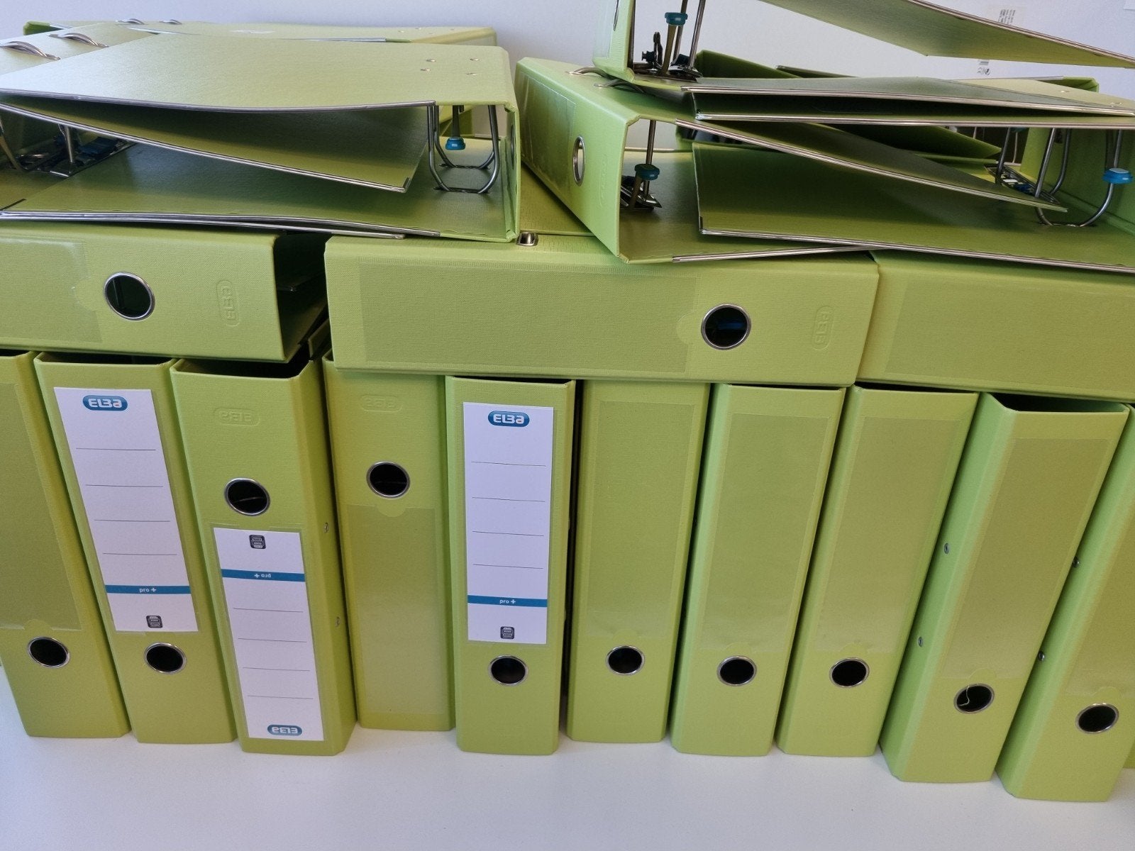 Mappen te koop, Ophalen