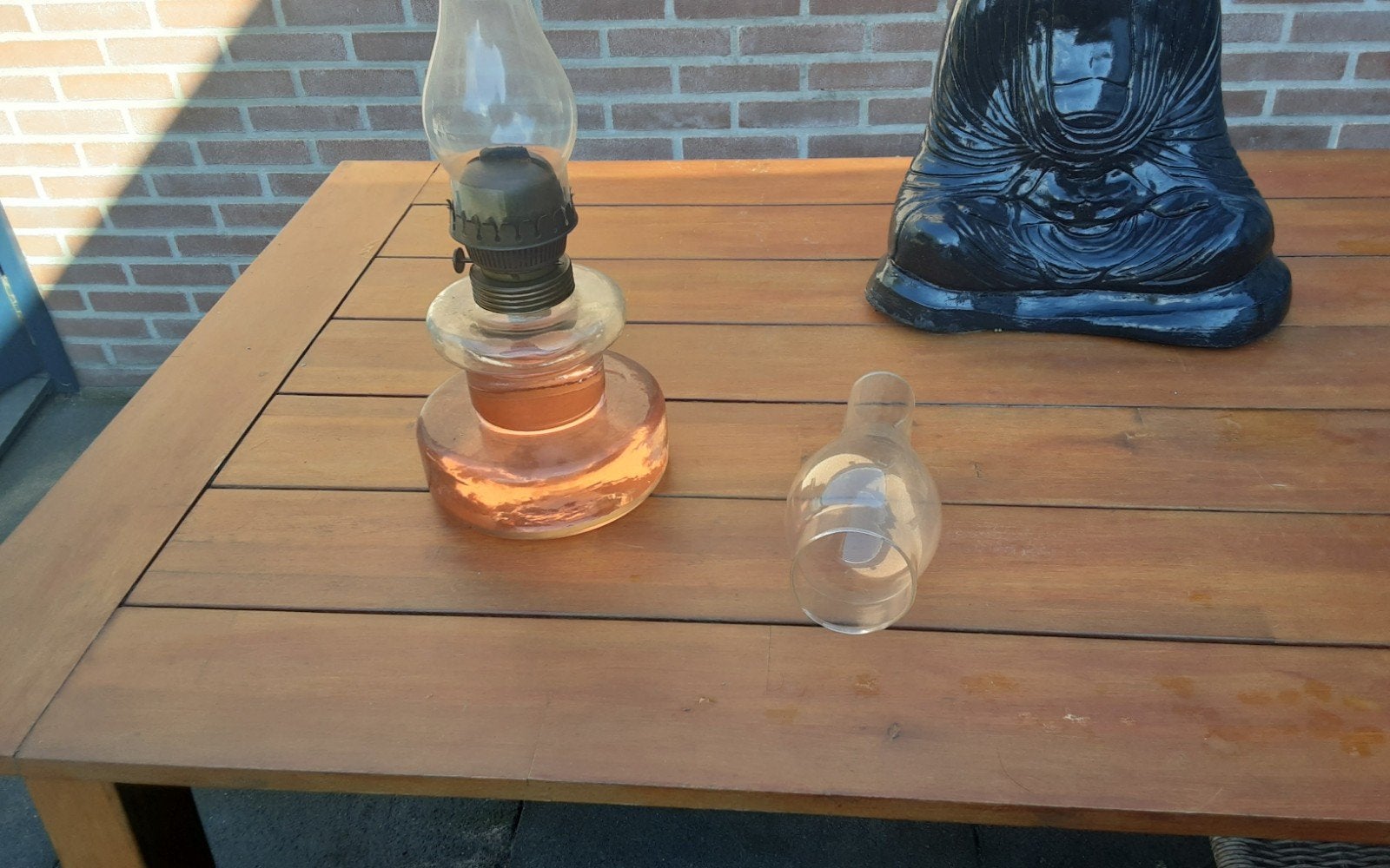 Antieke olielamp met extra glas, Ophalen