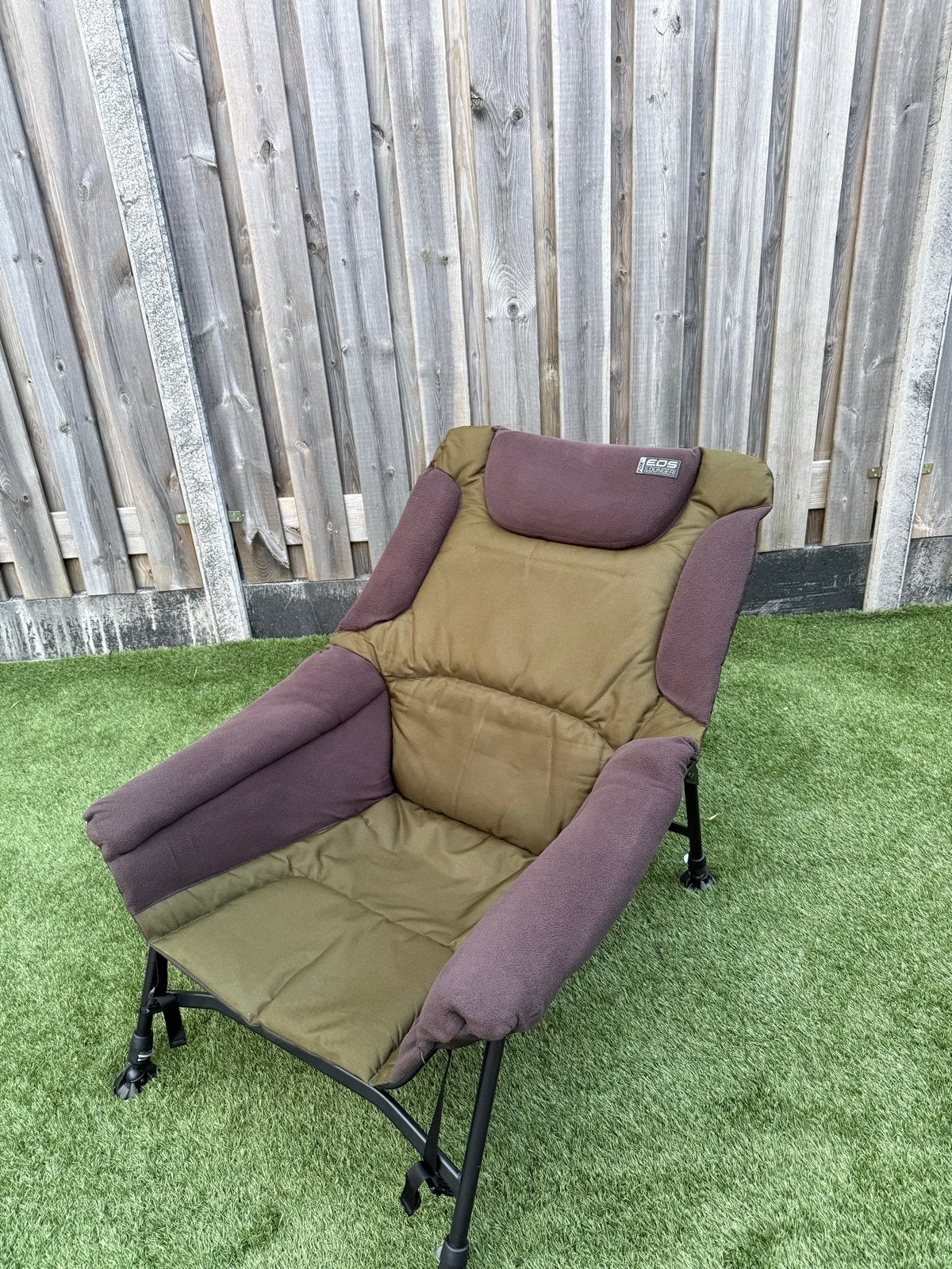 Fox Eos Lounger - Comfortabele, compact en verstelbaar, Watersport en Boten, Hengelsport | Karpervissen, Ophalen, Zo goed als nieuw