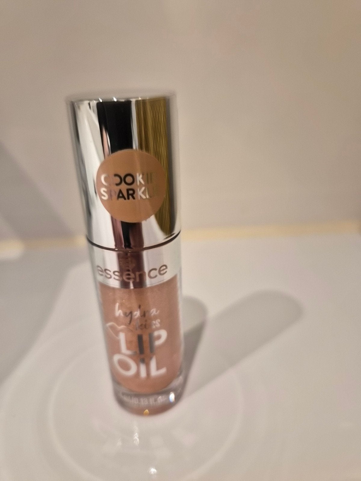 Essence Hydra Kiss Lip Oil - Cookie Sparkle, Lippen, Bruin, Nieuw, Ophalen of Verzenden