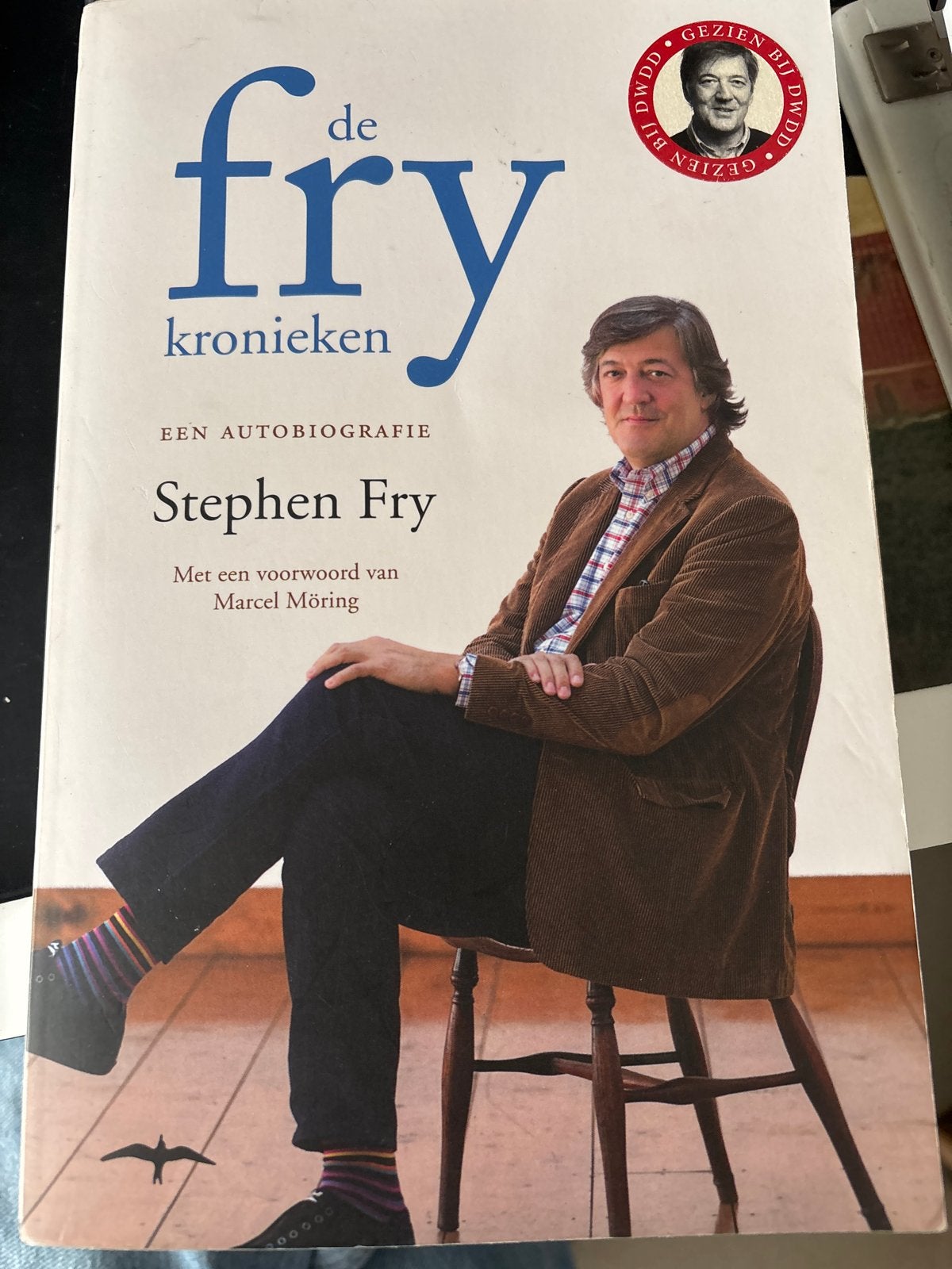 De Fry Kronieken - Een Autobiografie van Stephen Fry, Boeken, Ophalen of Verzenden, Zo goed als nieuw, Film, Tv en Media