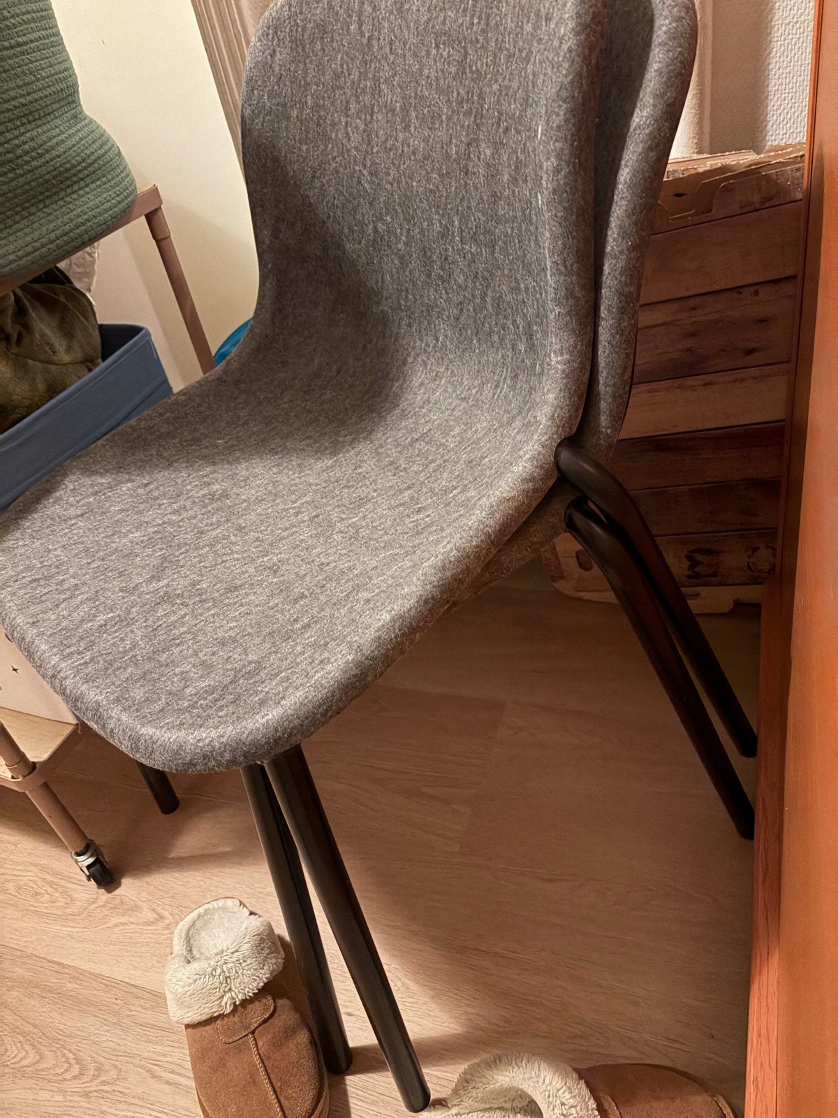 2x grijze stoel - gratis op te halen voor dodag 12u!, Huis en Inrichting, Stoelen, Zo goed als nieuw, Eén, Stof, Grijs, Ophalen
