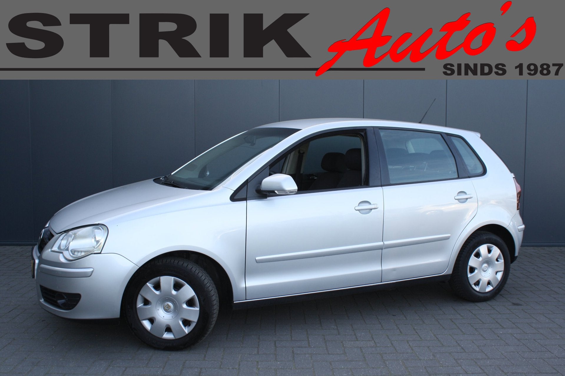 Volkswagen Polo 1.4-16V Comfortline AIRCO, Voorwielaandrijving, Gebruikt, Zwart, Bedrijf