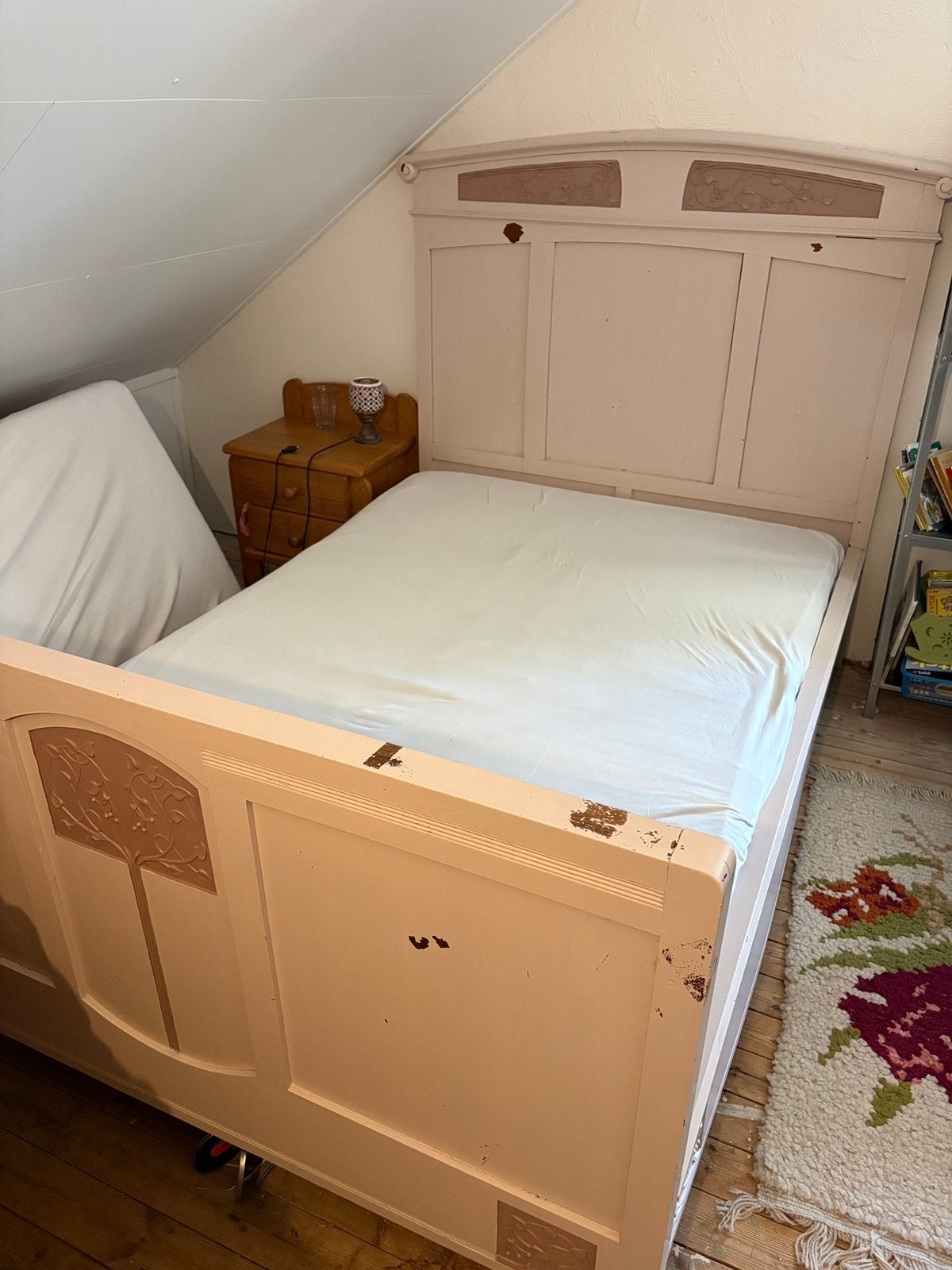 Antiek frans houten tweepersoonsbed met nachtkastjes, Ophalen, Gebruikt, Tweepersoons, 140 cm