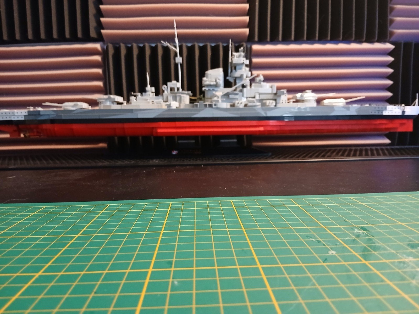 Tirpitz slagschip model, Ophalen, Zo goed als nieuw, 1:200 of kleiner, Overige merken