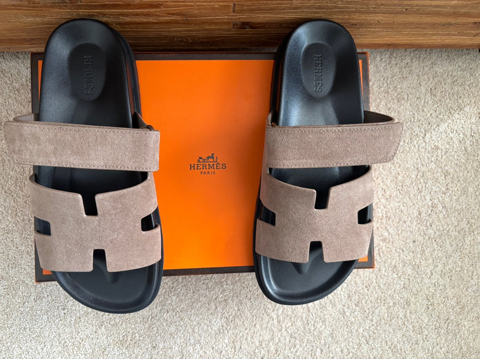 Hermès Chypre Sandalen – Maat 38, Verzenden, Beige, Sandalen of Muiltjes, Zo goed als nieuw
