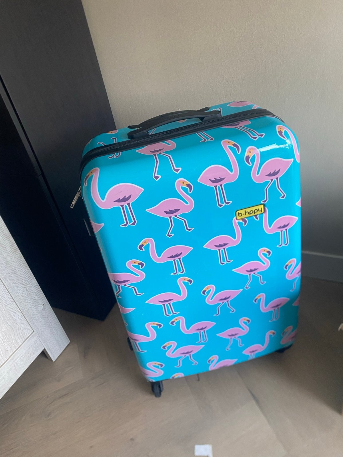 Grote koffer met flamingo print - Zo goed als nieuw!, Wieltjes, Hard kunststof, 45 tot 55 cm, Ophalen of Verzenden