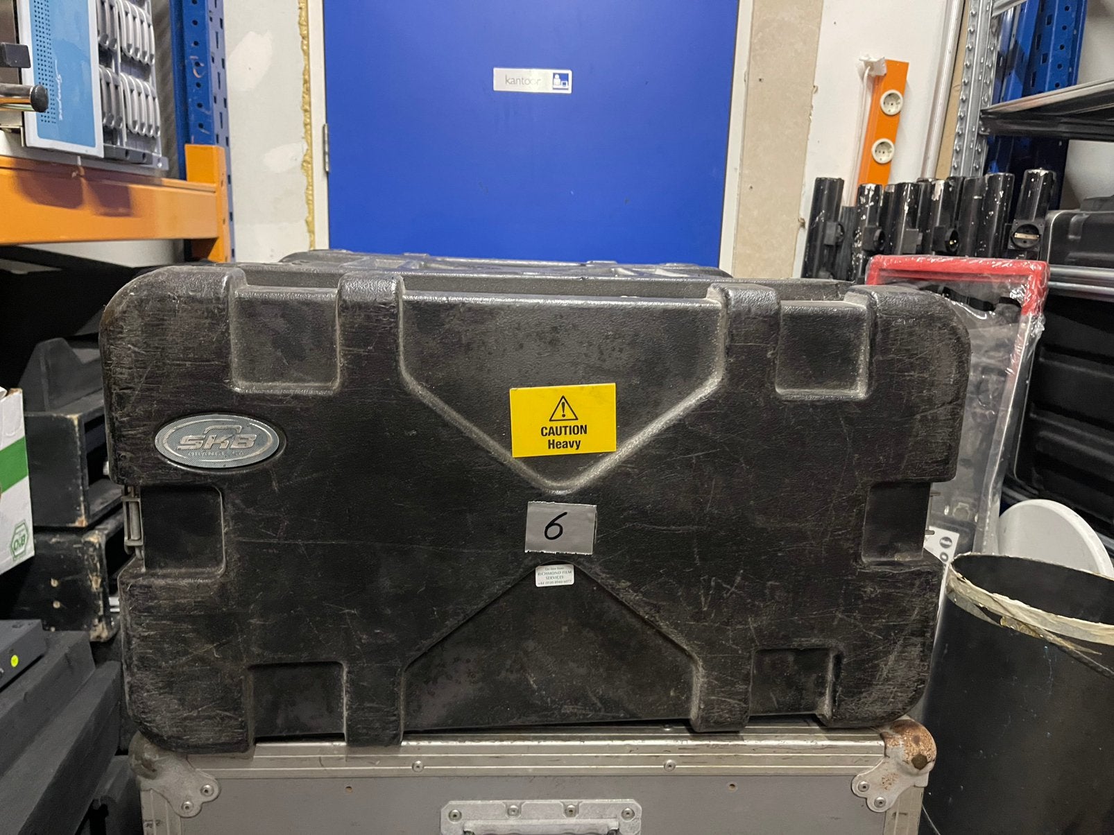 SKB SHOCK FLIGHTCASE 4He Double Doors 51cm Inbouw Nr.6, Ophalen, Gebruikt, Overige instrumenten, Flightcase