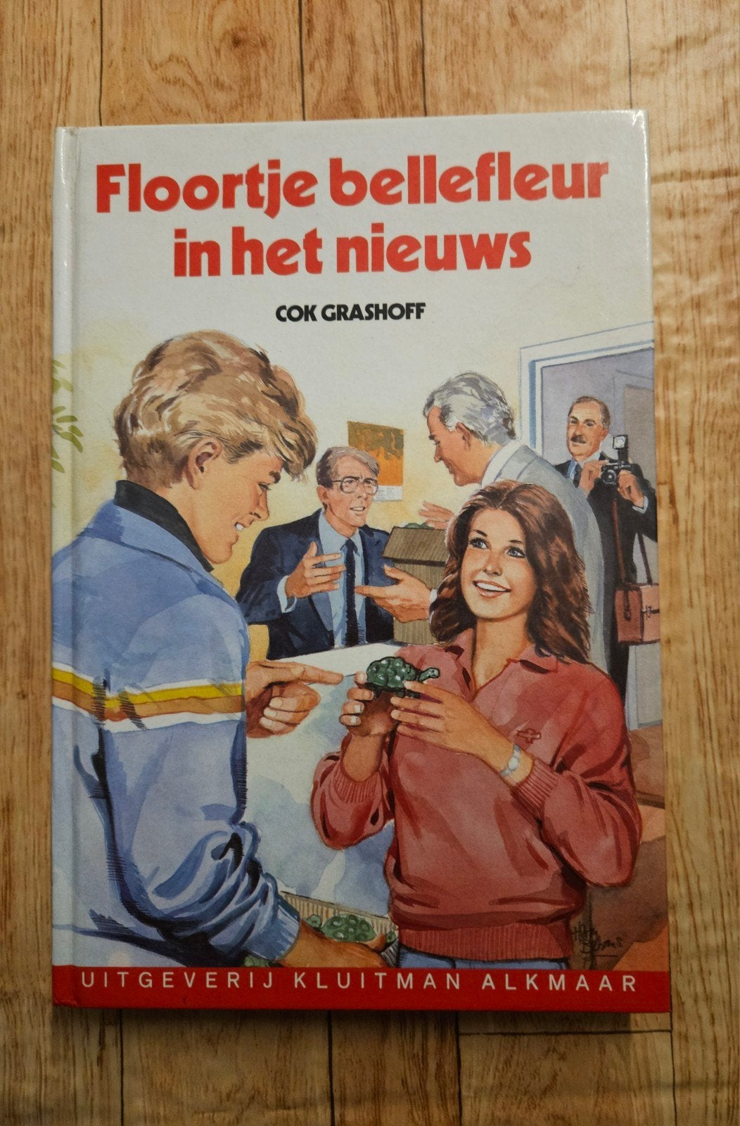 cok Grashoff, floortje bellefleur in het nieuws, Boeken, Ophalen of Verzenden