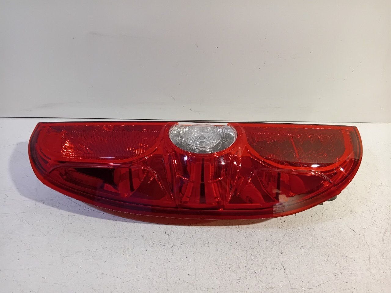 Achterlicht links buiten Fiat Doblo, Auto-onderdelen, Verlichting, Onderdelen@venauto.nl, Van der Ven Autorecycling B.V., Gebruikt