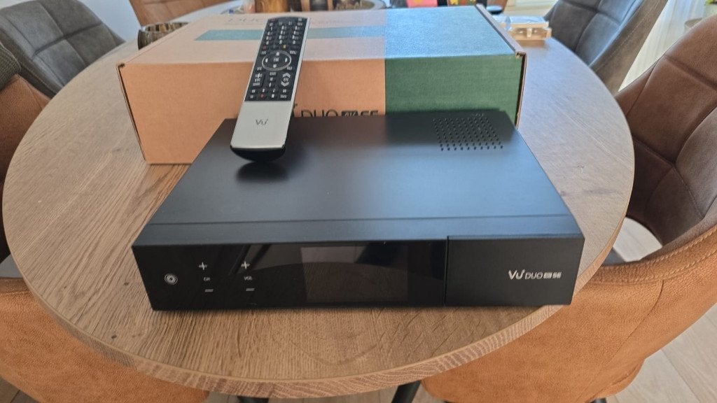 VU+ Duo 4K SE BT Edision, Ophalen of Verzenden, Zo goed als nieuw, Decoder