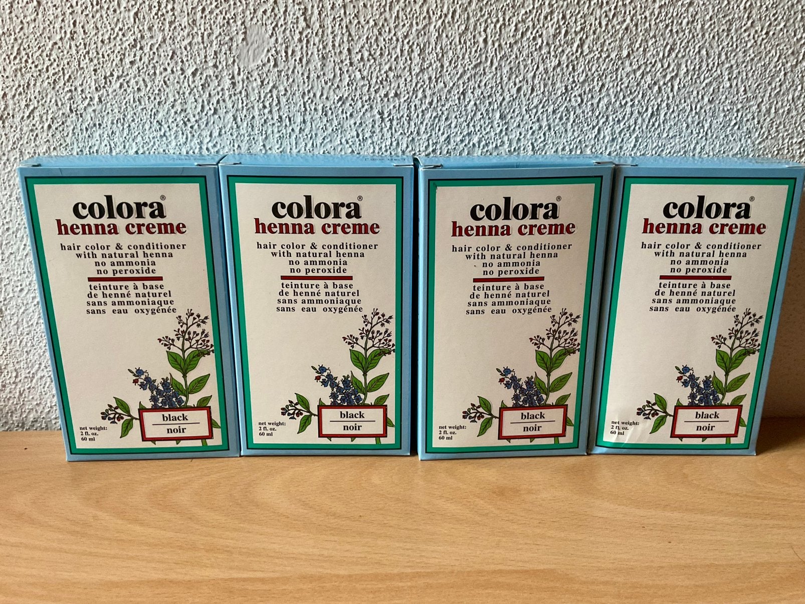 Nieuw! 4x Colora henna creme zwart. Natuurlijke kleuring, Ophalen of Verzenden, Nieuw, Haarverzorger of -hersteller