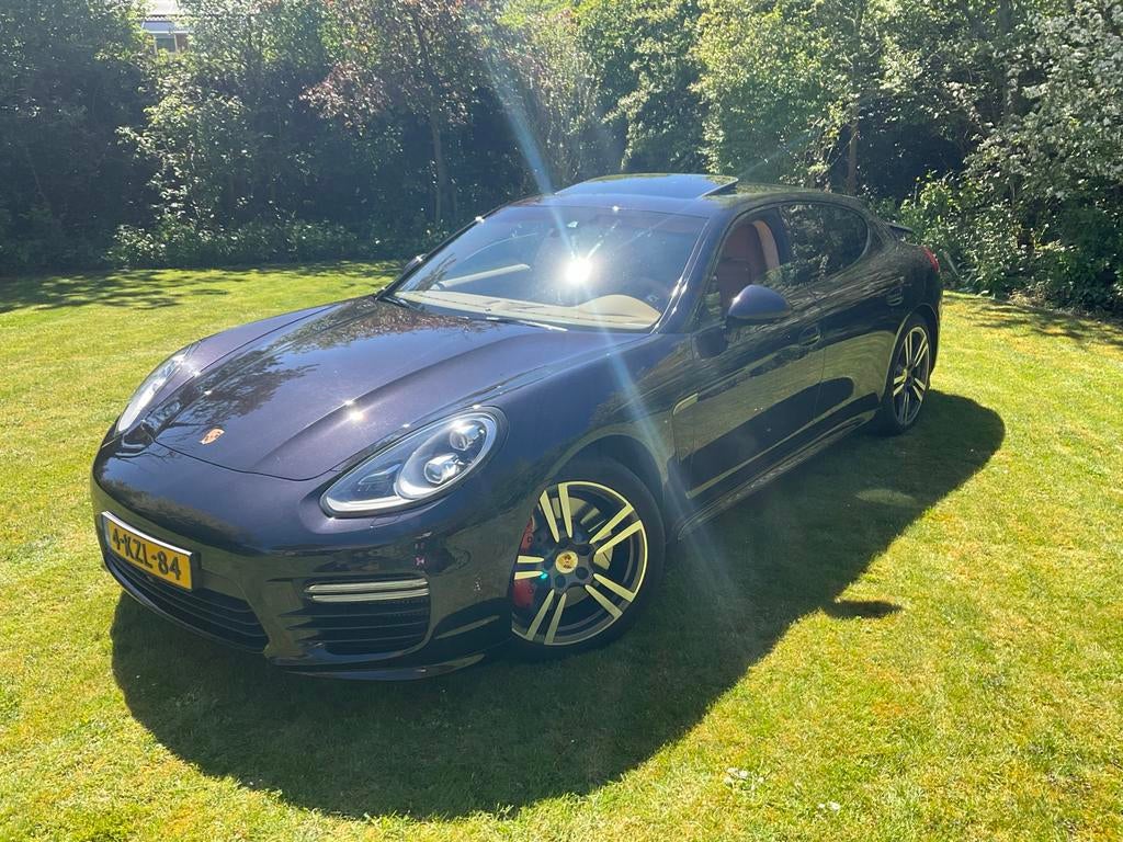 Porsche Panamera 4.8 Turbo PDK 2013 Zwart sport uitlaat, Automaat, Euro 5, 8 cilinders, 4 stoelen
