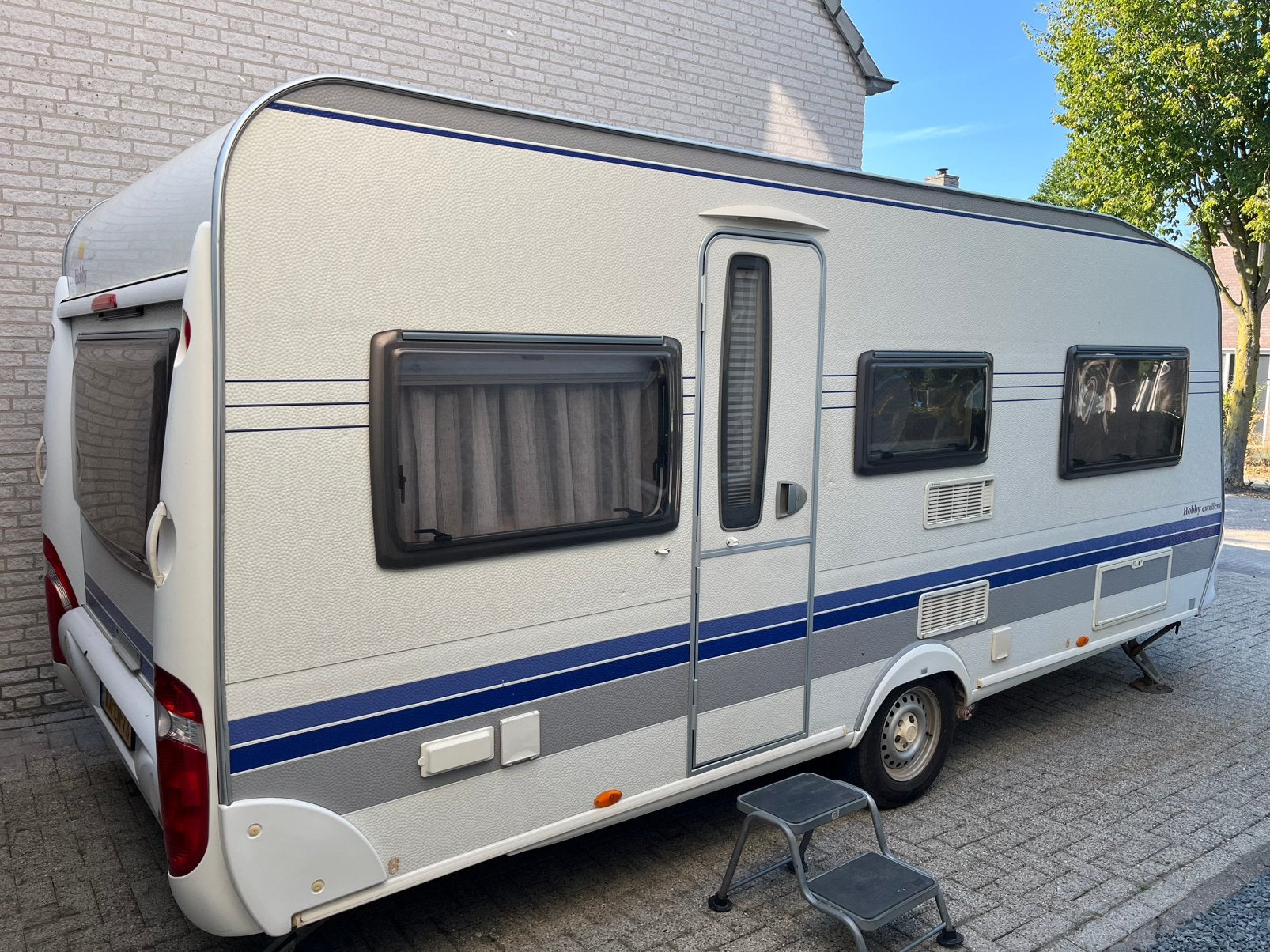 Hobby excellent 495UL Enkele bedden! Incl mover en airco, Rondzit, Hobby, Particulier, Hordeur