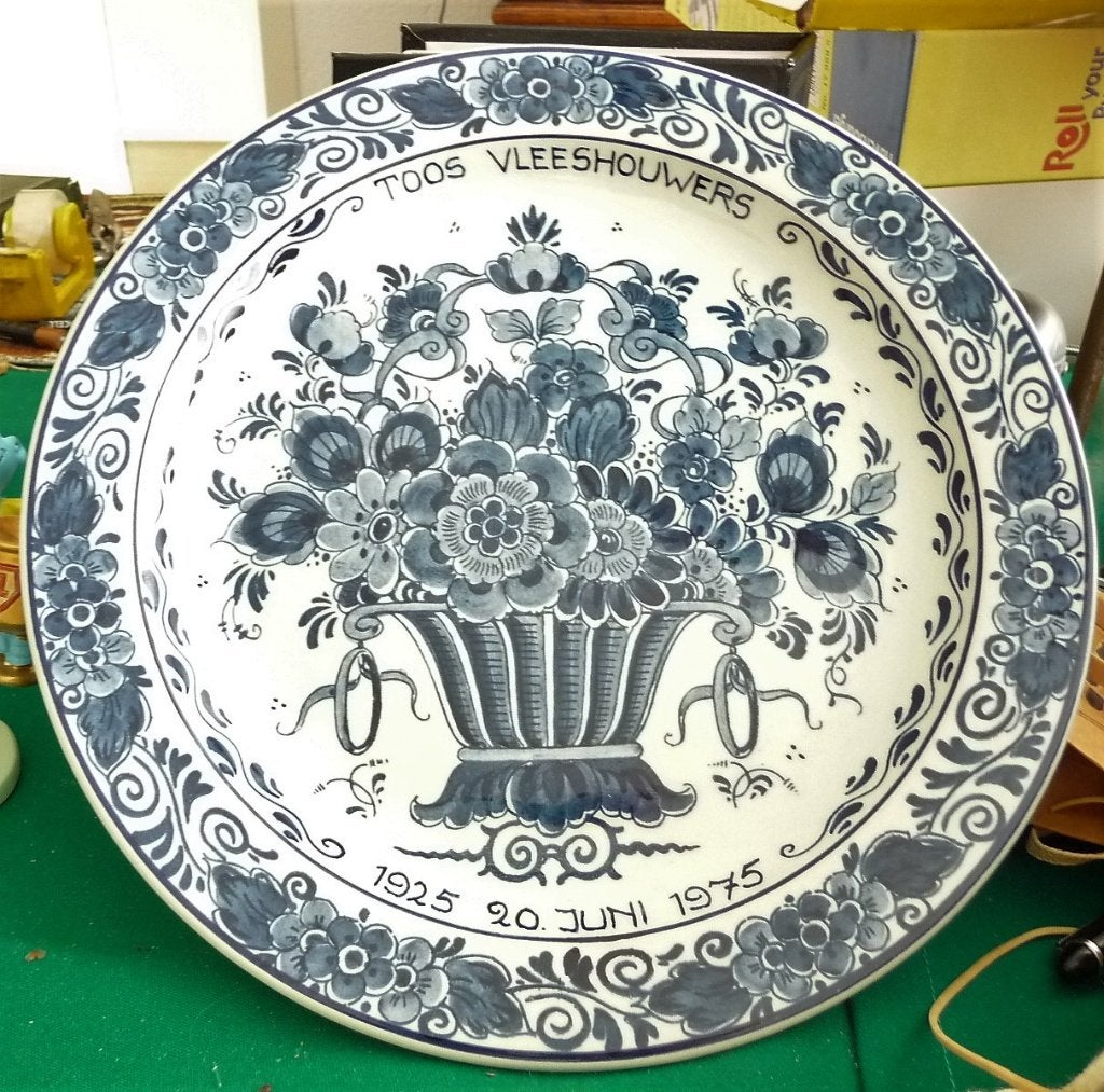 2 DELFT BLAUW GOEDEWAAGEN BORDEN HANDWERK 25 CM DOORS.UNIEK, 25 cm, Verzenden, Nieuw, 25 cm