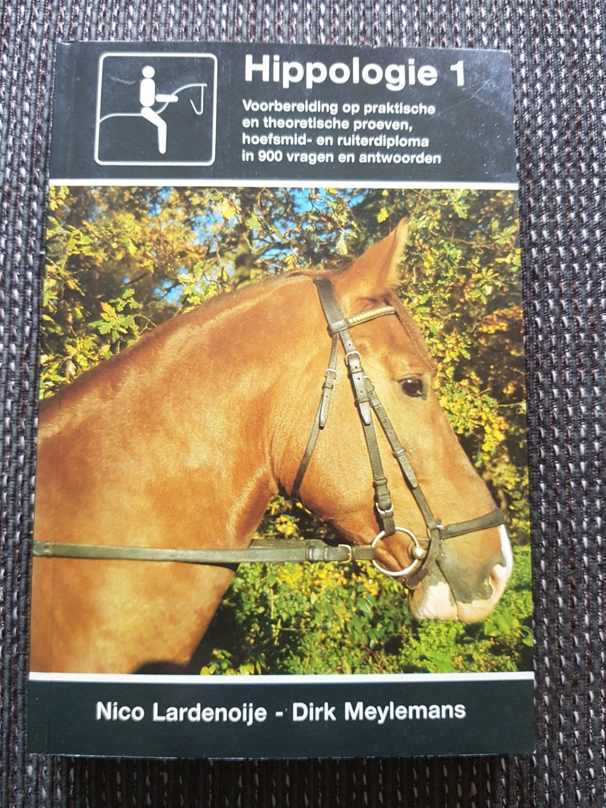 Hippologie 1 nico lardenoije nieuw exemplaar, Boeken, Ophalen of Verzenden, Nieuw