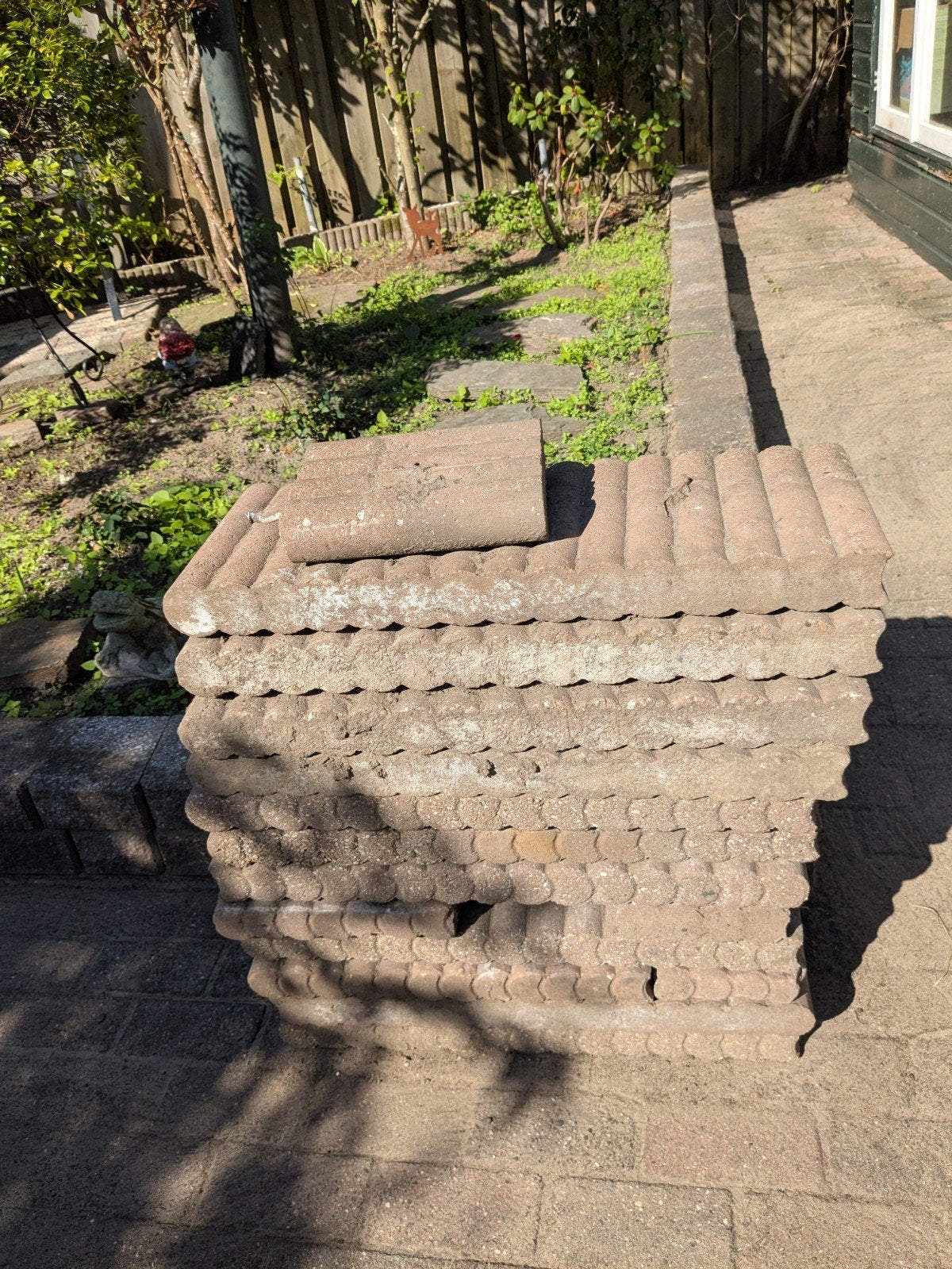 Gratis stenen voor tuin of bestrating, Ophalen, Gebruikt, Overige typen, Minder dan 5 m²