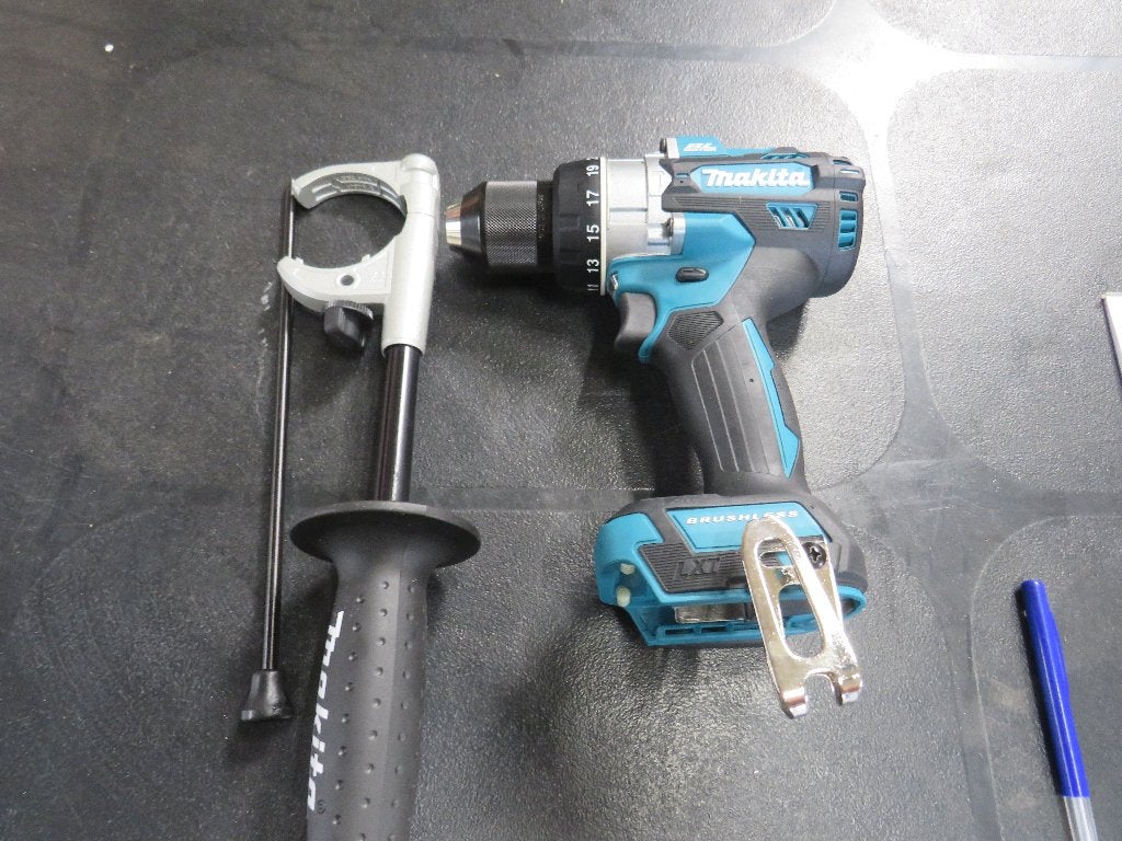 Foto 2 van Makita DHP492Z 18V Li-ion accu (klop)boor-/schroefmachine