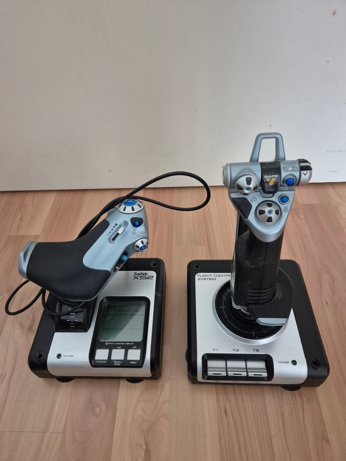 Saitek X52 Flight Control System Joystick & Throttle, Ophalen of Verzenden, Gebruikt, Saitek
