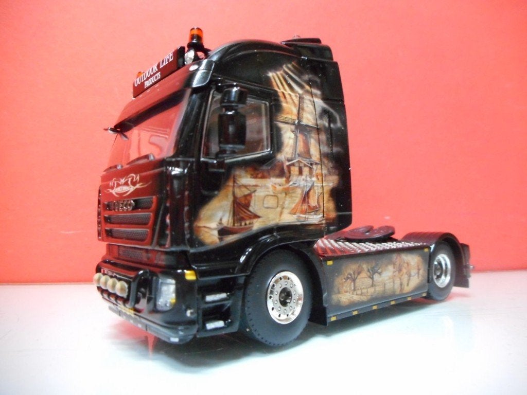 WSI IVECO STRALIS PB TRUCKING OUTDOOR LIFE 05-0023, Ophalen of Verzenden, Nieuw, Bus of Vrachtwagen, Wsi