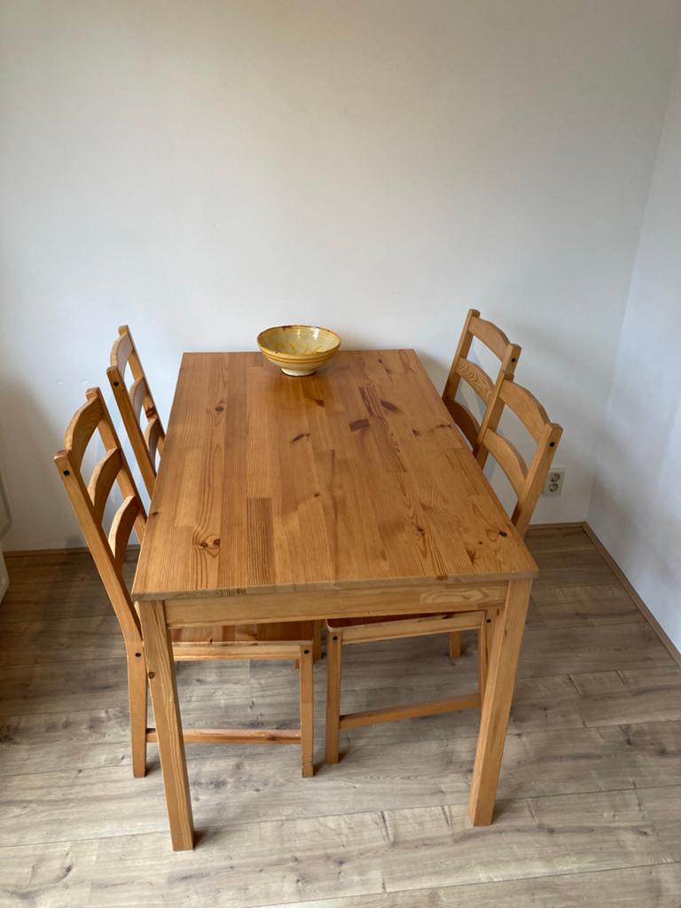Eettafel met stoelen ikea jokkmokk, Ophalen of Verzenden, Zo goed als nieuw, 4 tot 6 stoelen