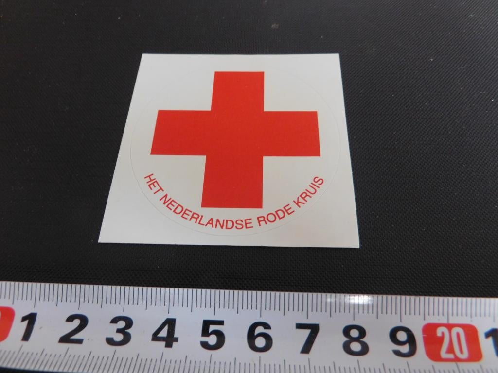 sticker Het Nederlandse Rode Kruis, Ophalen, Zo goed als nieuw
