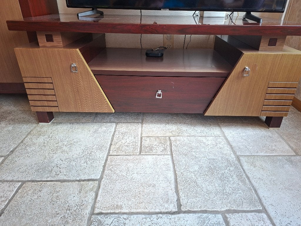 Tv-meubel / dressoir, Ophalen, Overige materialen, 50 tot 100 cm, Zo goed als nieuw