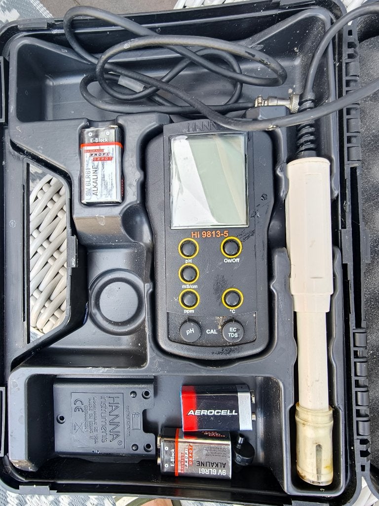 Hanna HI9813-5 Draagbare pH/EC/TDS Meter, Ophalen of Verzenden, Zo goed als nieuw, Vocht of Vloeistof