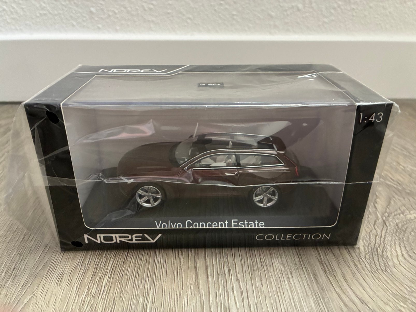 Volvo Concept Estate - Norev 1:43, Ophalen of Verzenden, Zo goed als nieuw, Auto, Norev