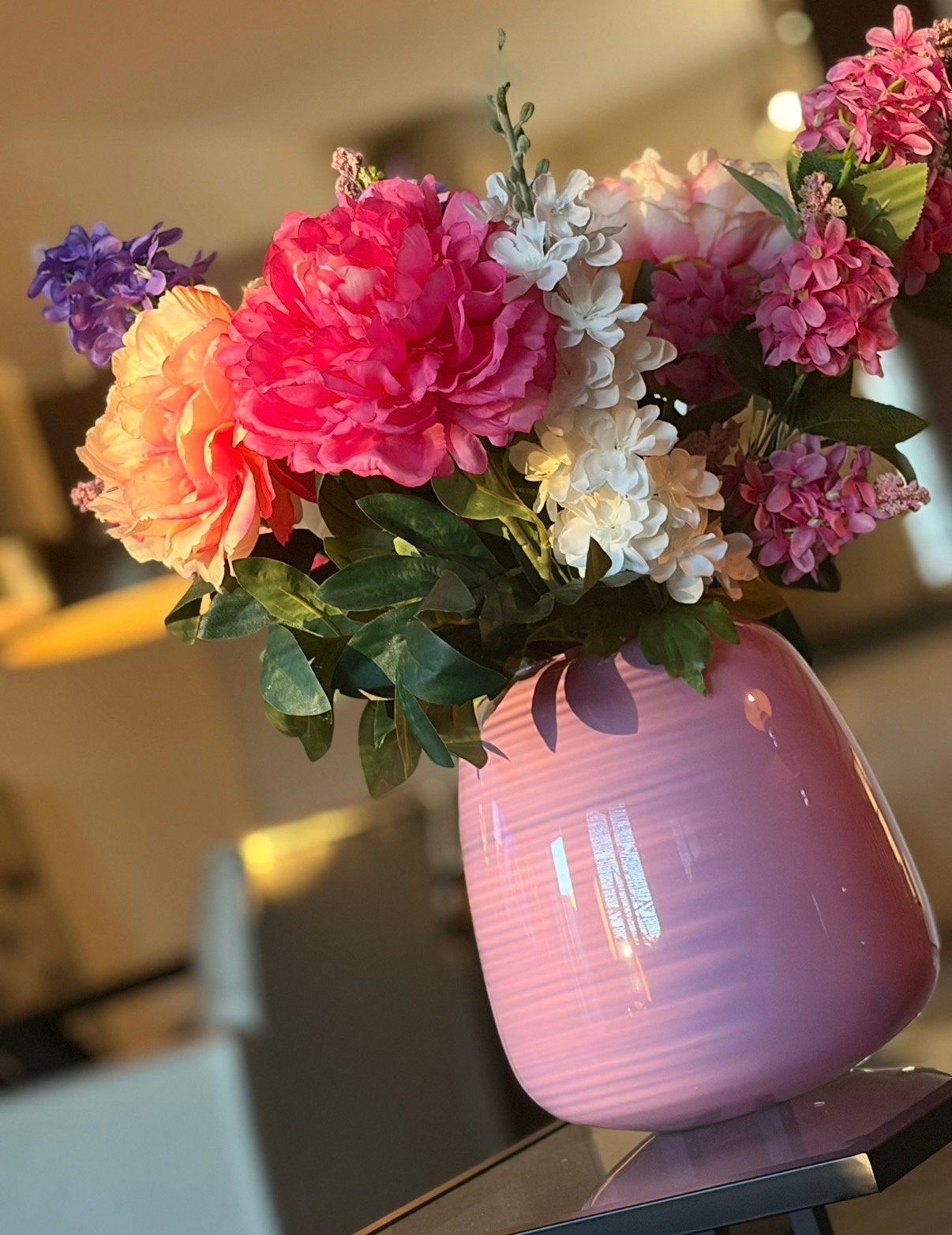 Mooie pot met kleurrijke kunstbloemen, Ophalen, Binnen, Zo goed als nieuw, Kunststof