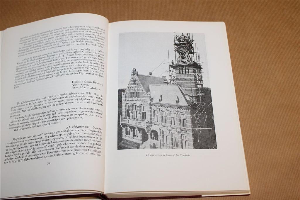 Uit Winschoten\'s Verleden — Geschiedenis & Gebeurtenissen, Ophalen of Verzenden, Gelezen