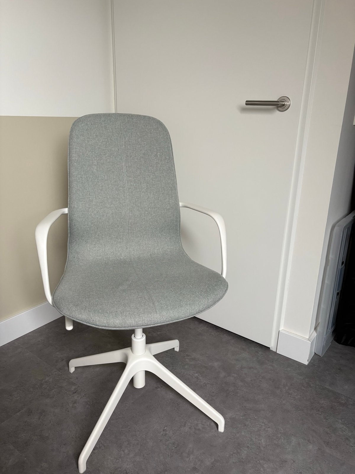 Ikea bureaustoel met armleuningen (LÅNGFJÄLL), Ophalen, Zo goed als nieuw, Grijs, Bureaustoel