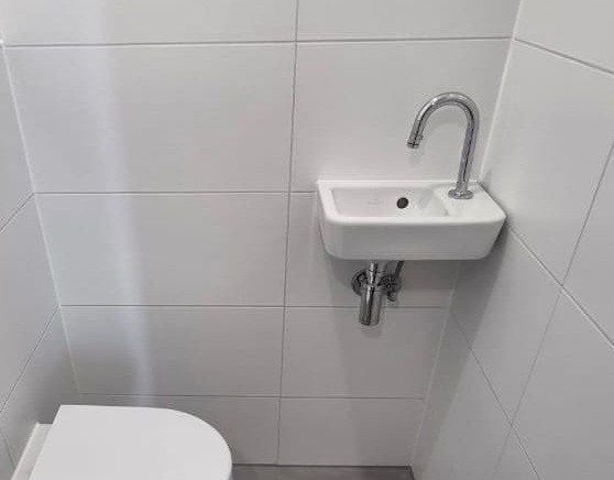 Villeroy & Boch Architectura wc fontein (re) + Grohe kraan, Doe-het-zelf en Verbouw, Ophalen, Zo goed als nieuw, Chroom, Toilet