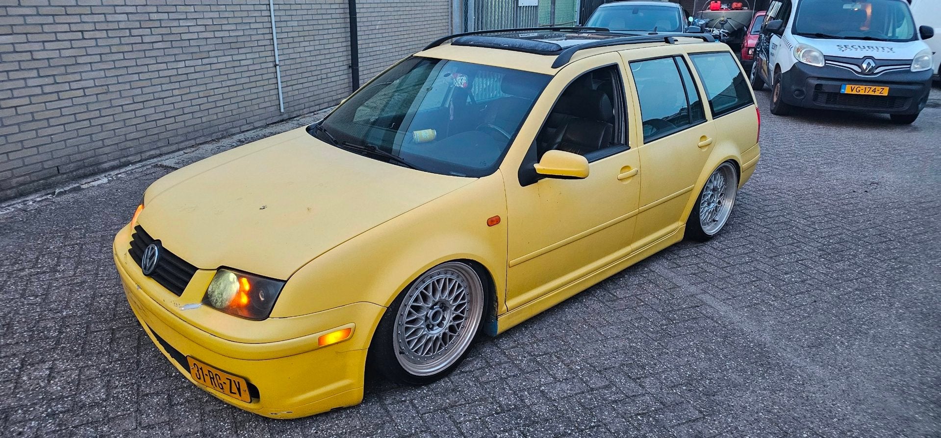 Volkswagen JETTA Airride dikke wheels airco etc showcar, Auto's, Gebruikt, 116 pk, Bedrijf, Jetta