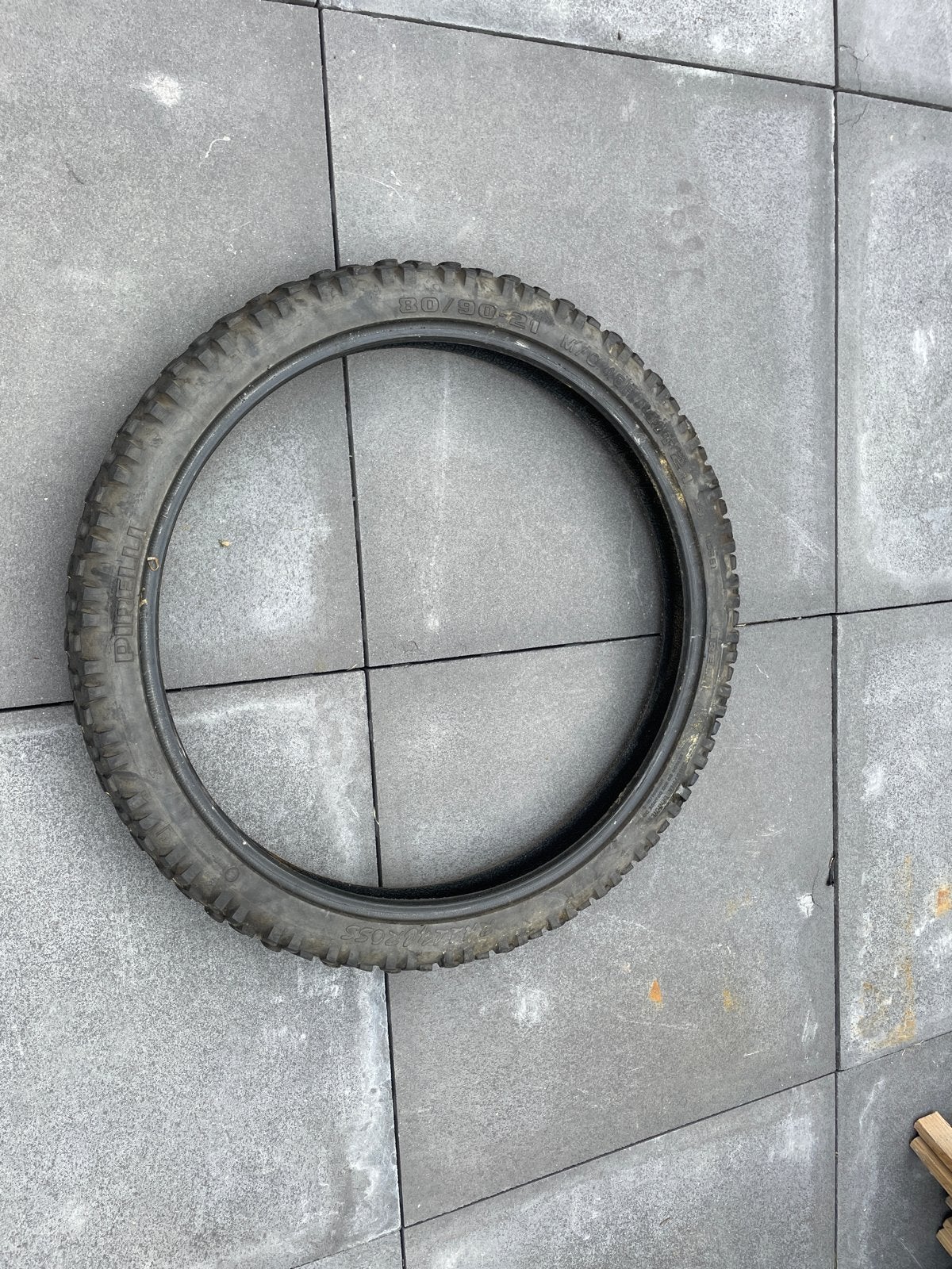 Derbi DRD Pro Enduro band 80/90-21, Ophalen, Gebruikt