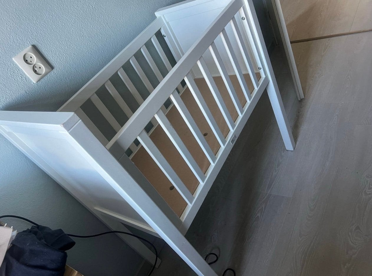 Wit houten ledikantje voor baby, Ophalen, Gebruikt, Ledikant