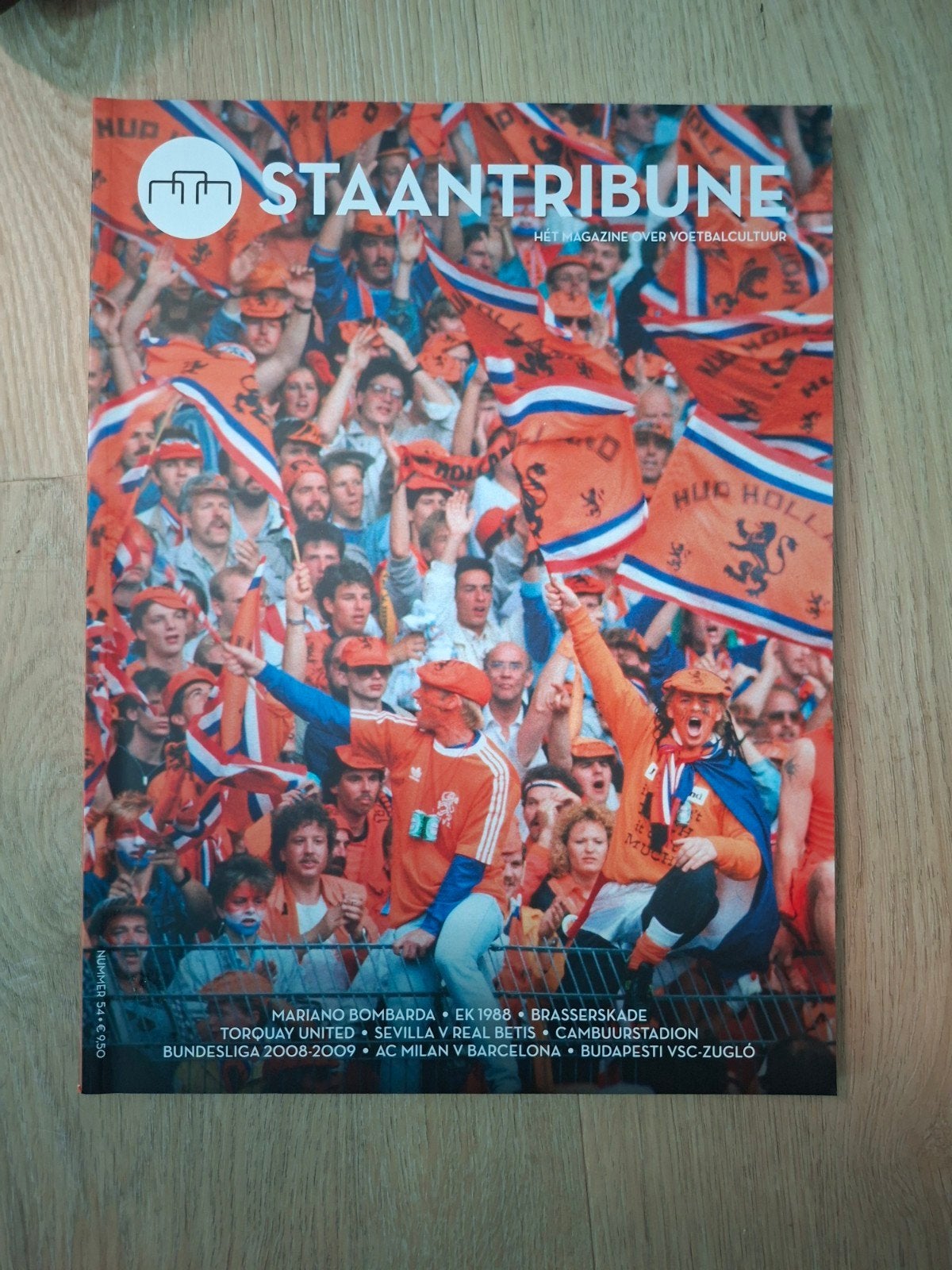 Staantribune Magazine NR 54, Ophalen of Verzenden, Buitenlandse clubs, Boek of Tijdschrift