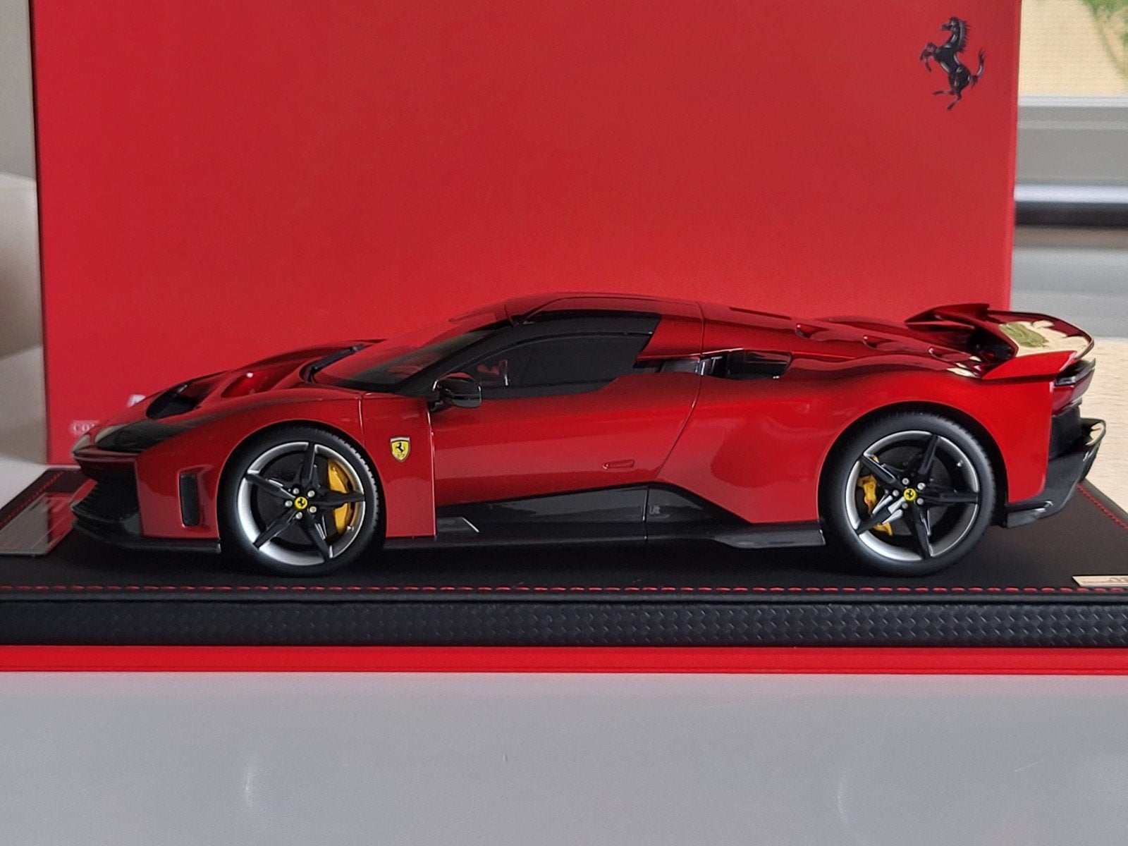 1:18 MR Models Ferrari F80 Rosso Supercar #120/199 BBR, Hobby en Vrije tijd, BBR, Auto, Autoart, MR Models
