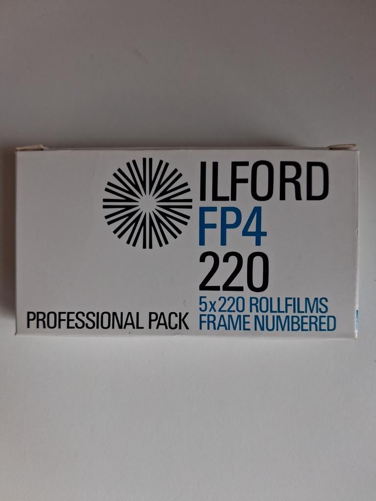 Ilford FP4 220 Professional Pack (5x220 rolfilms), Audio, Tv en Foto, Filmrollen, Ophalen of Verzenden, Accessoire