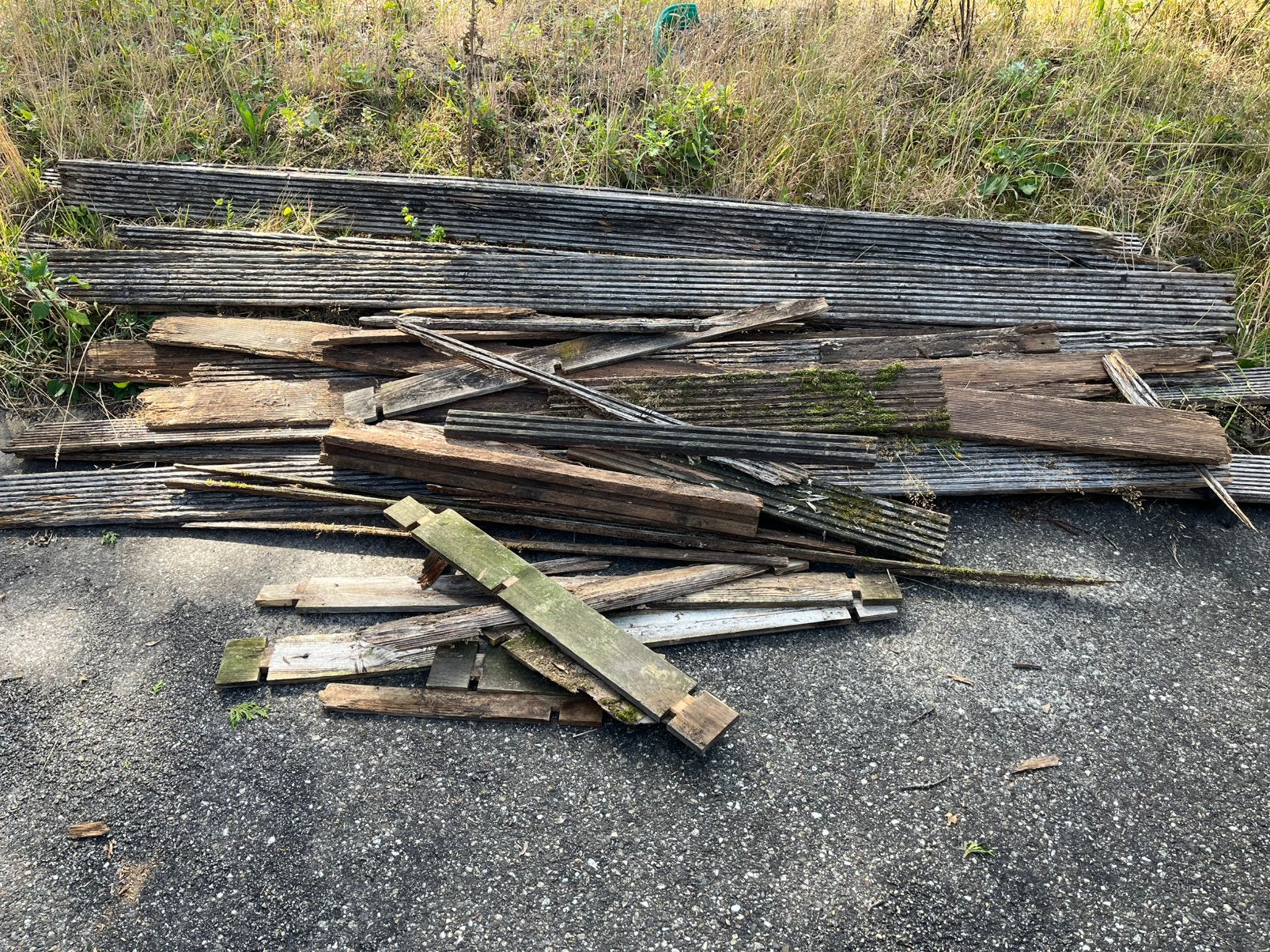Gratis. Restantje haardhout, Minder dan 3 m³, Ophalen
