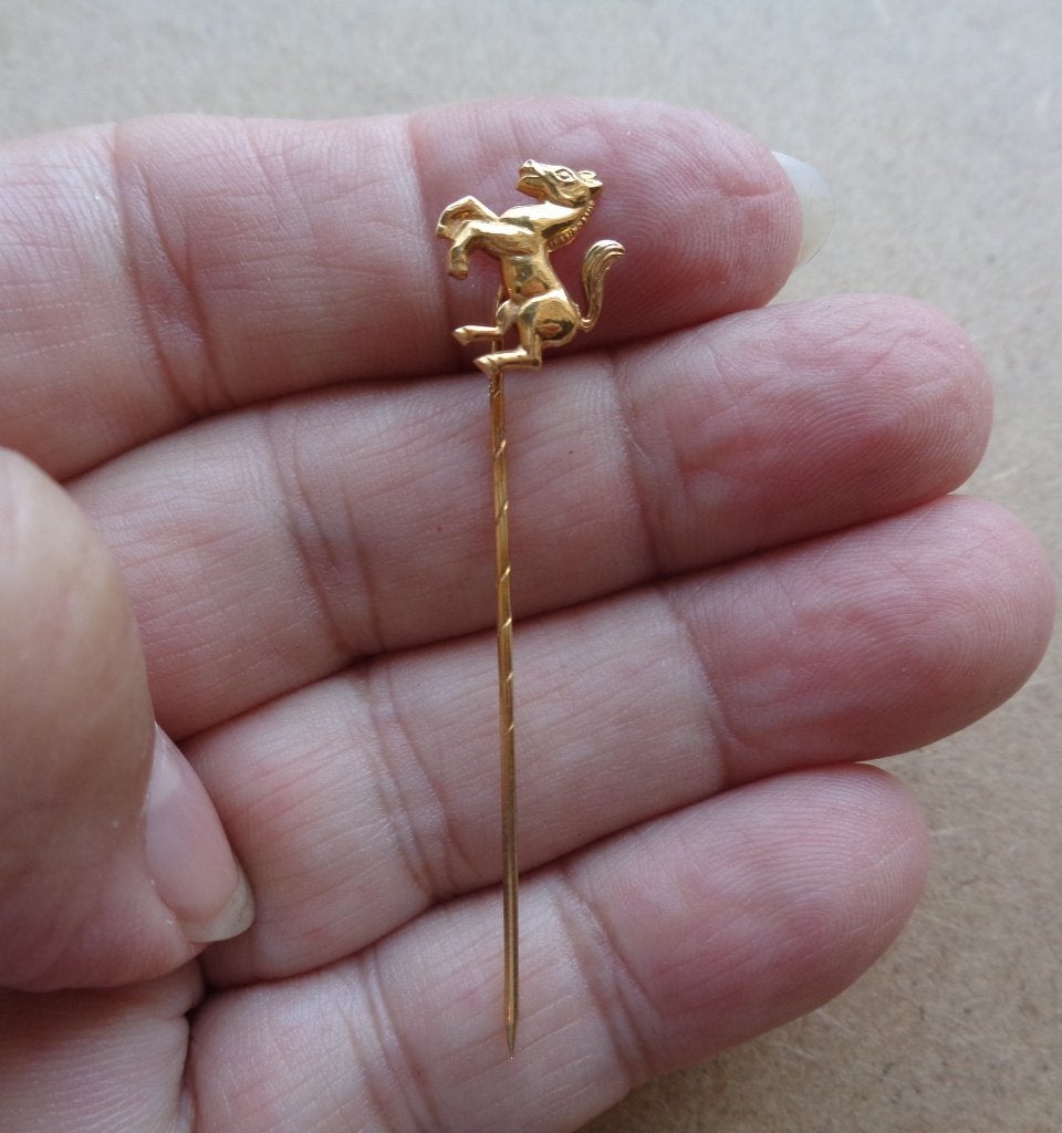 14 karaat 585 gouden speld paard [975], 4 tot 7 cm, Ophalen of Verzenden, Zo goed als nieuw, Goud
