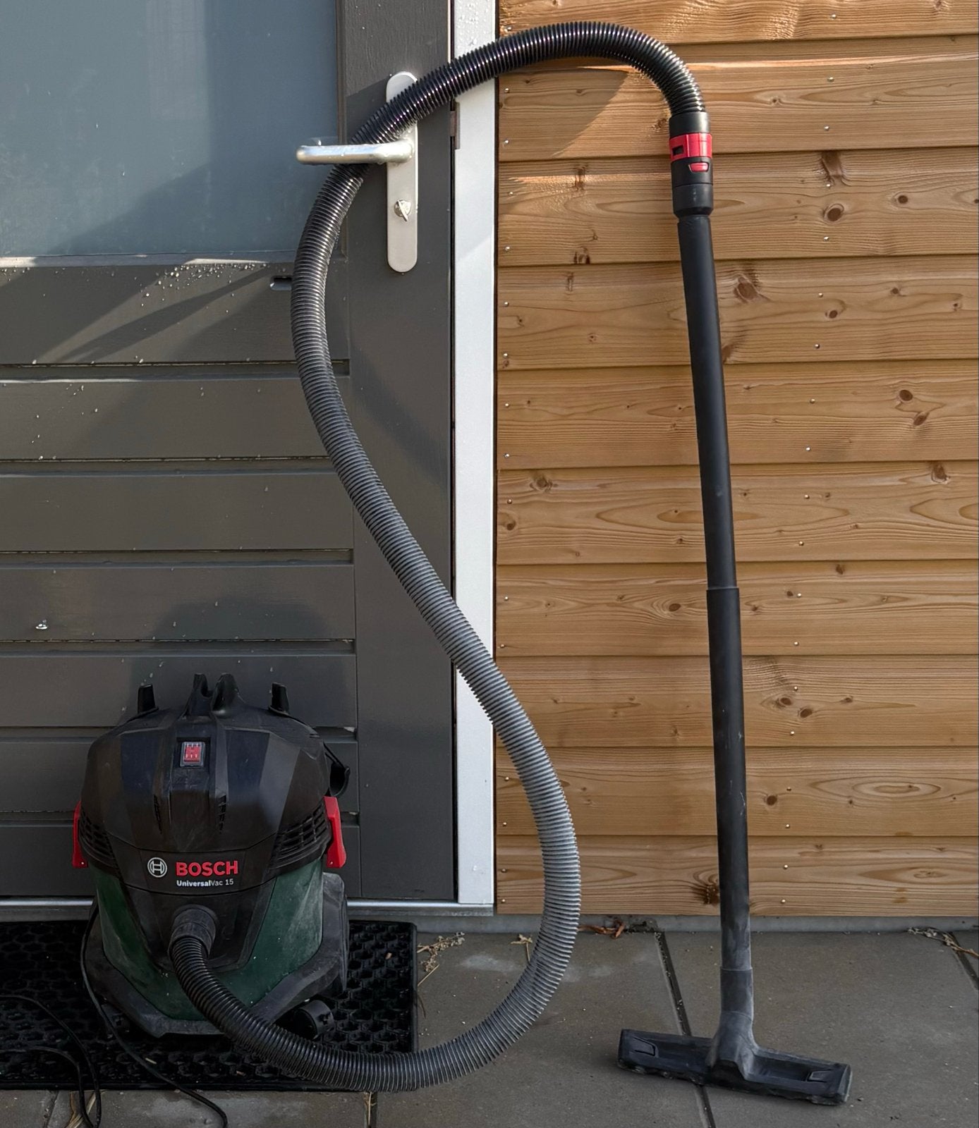 Bosch UniversalVac 15 Nat- en Droogzuiger - 1000W, Ophalen, Gebruikt, Bosch, Industriële stofzuiger