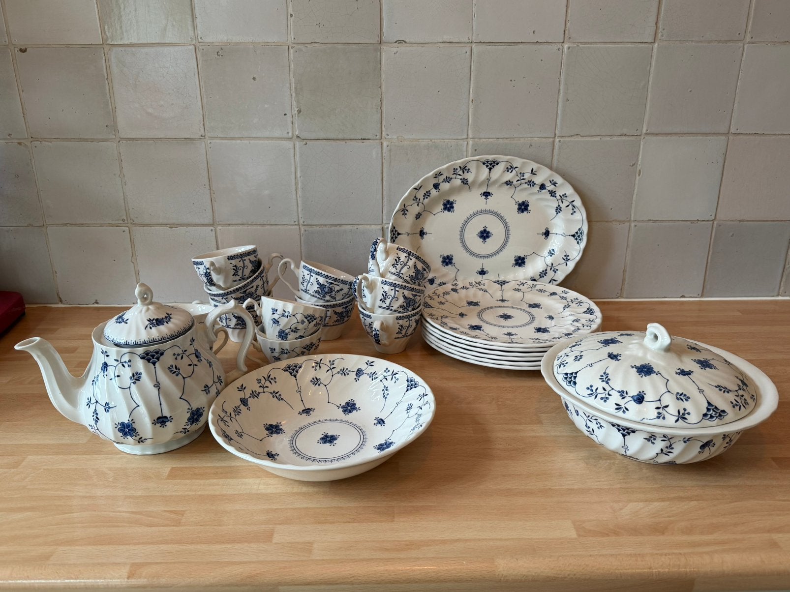Prachtige Vintage Churchill England Serviesset Theepot, Antiek en Kunst, Ophalen of Verzenden